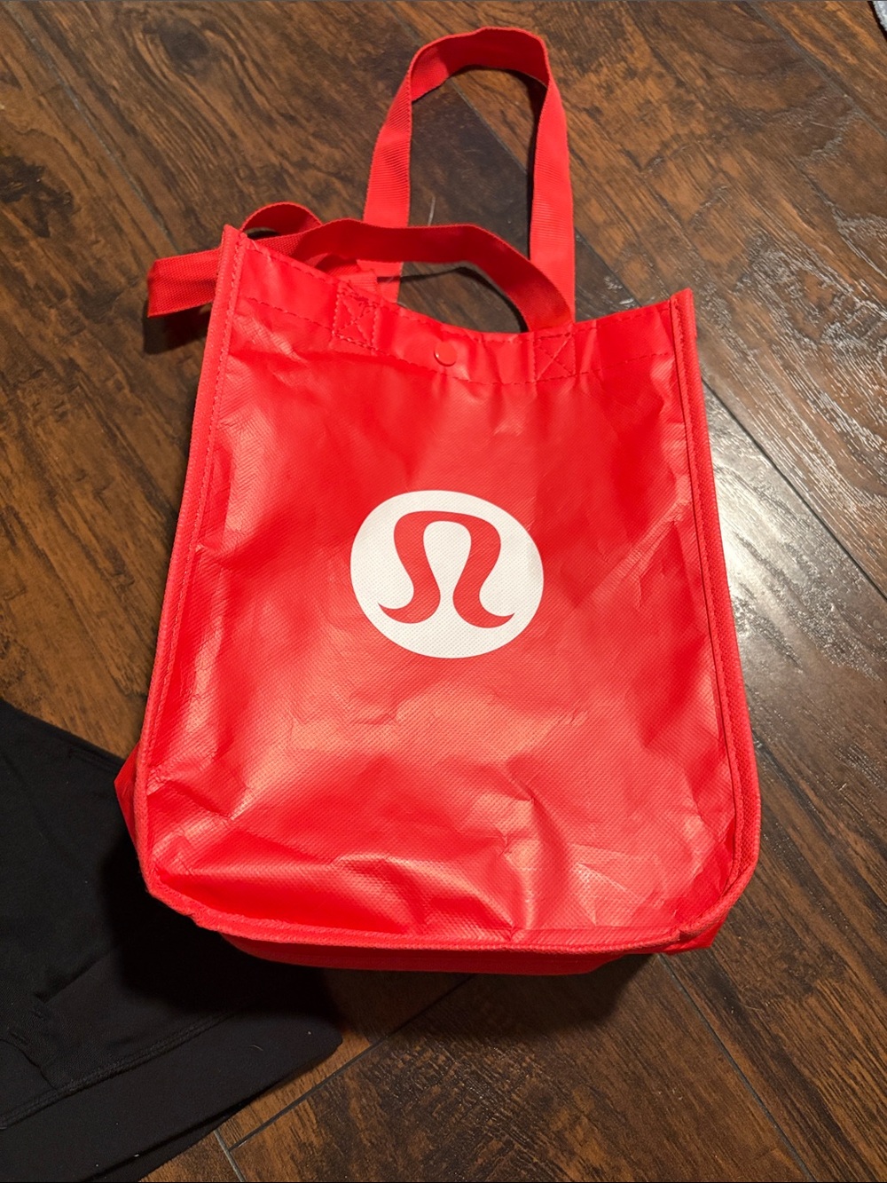 Lululemon Black Racerback Sports Bra 16 pit to pit - Picture 5 of 7